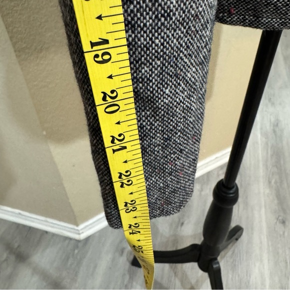 Larry Levine Women's Gray Blazer - Picture 6 of 7